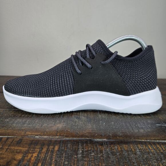 Vessi Everyday Mens Size 8 Waterproof Shoes Sneakers Midnight Black White main image 6